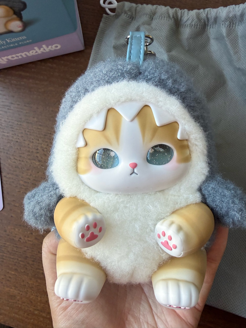 Mofusand Kiramekko Fluffy Kittens Series Plush Pendant Blind Box - Shark - Picture 2 of 16